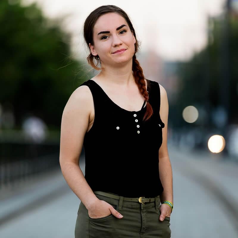 Eszter - Budapest Stag Guide